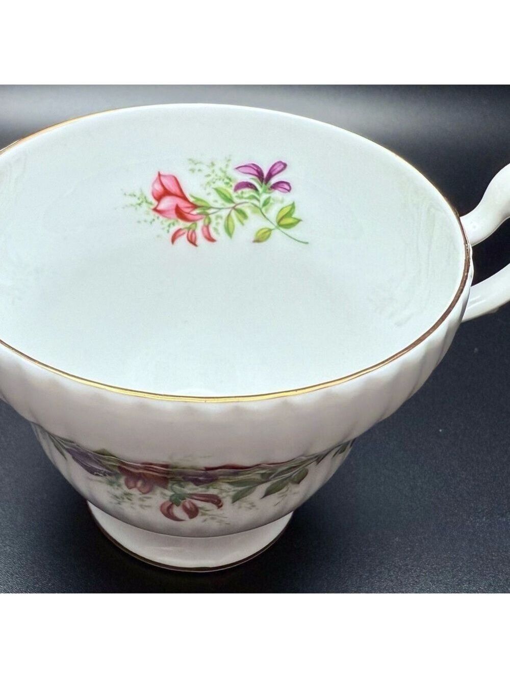 Royal Minster Teacup & Saucer – Harvest Fruits & Flowers – Vintage, England - Picture 4 of 9
